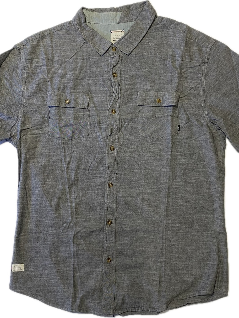 split Men's Gray Short-Sleeve Casual Button-Down Shirt